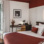 Seven Hotel Paris