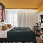 Seven 4* Paris