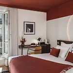 Seven Paris