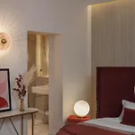 Seven Hotel