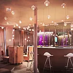 Seven Hotel