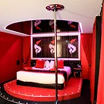 Seven Hotel