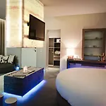 Hotel Seven 4*