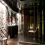 Hotel Seven 4*