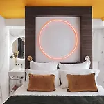 Hotel Seven 4*