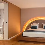 Seven Hotel