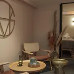 Seven Hotel Paris