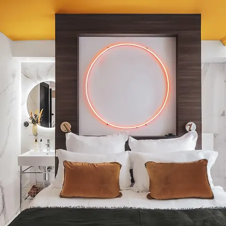 Hotel Seven 4*