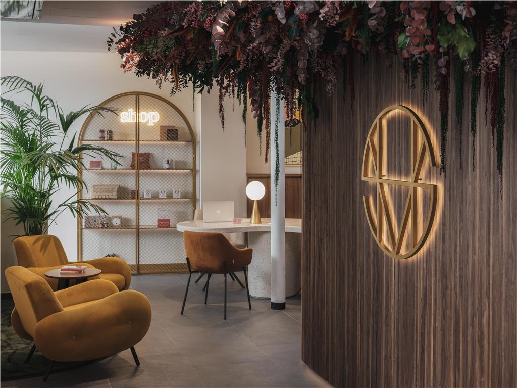 Hotel Seven 4*